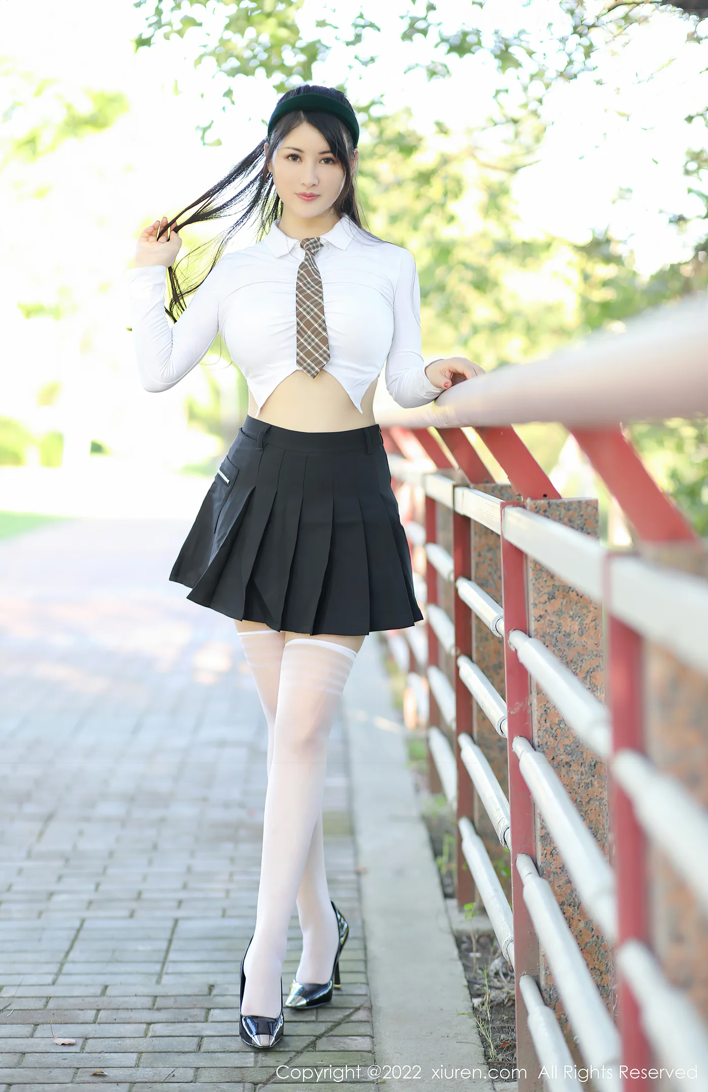 图片[3]-[XiuRen秀人网] VOL.5512 模特诗诗kiki白色短T配黑短裙半脱露性感白色内衣丰满诱惑写真58P-秀人网官方网站